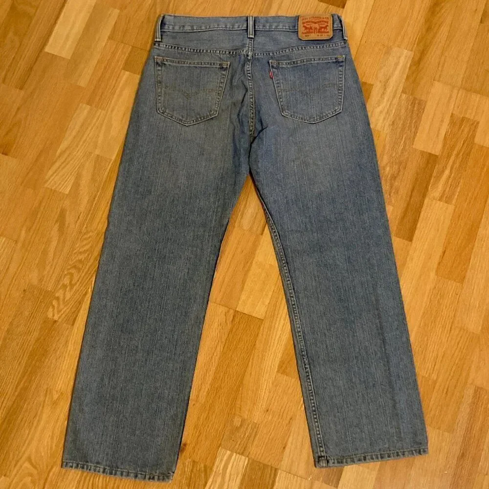 Levi’s 569 Straight Denim Jeans Faded Light Medium Wash Size 33 x 32